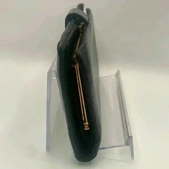 CHANEL CC Kisslock Caviar Bifold Snap Long Wallet Black Authentic - Picture 4 of 16